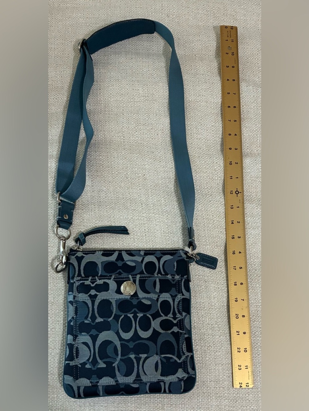 Coach EUC Blue Signature Crossbody  Bag @9”x8” - Picture 12 of 14